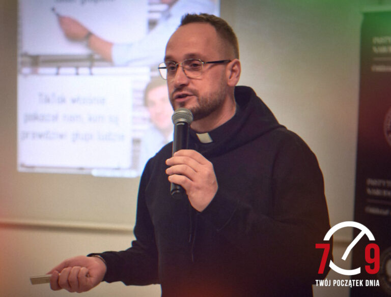 Ks. Tomasz Trzaska: Dobrze by było zwrócić uwagę w Adwencie na element radości.