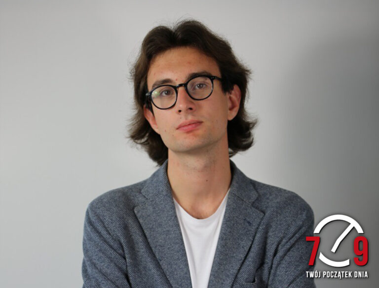 Roch Zygmunt – Rzeczpospolita, Więź